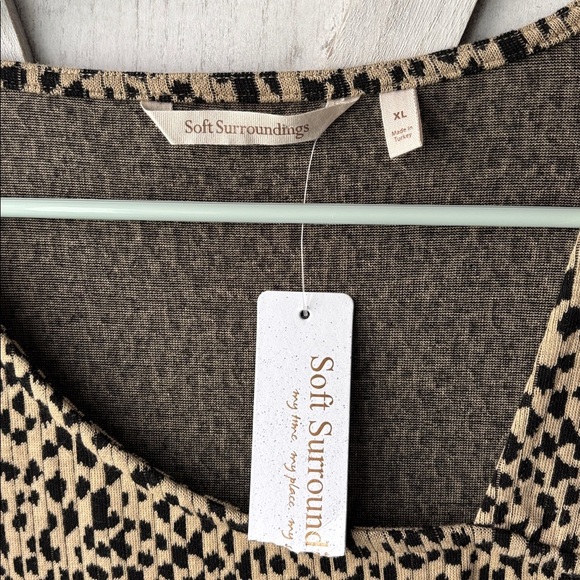 NWT Women's Anesha Leopard Print Top from Soft Surroundings - Picture 3 of 6